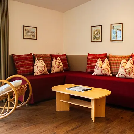 Garni St Valentin Aparthotel