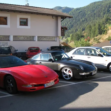 Aparthotel Garni St Valentin San Valentino alla Muta